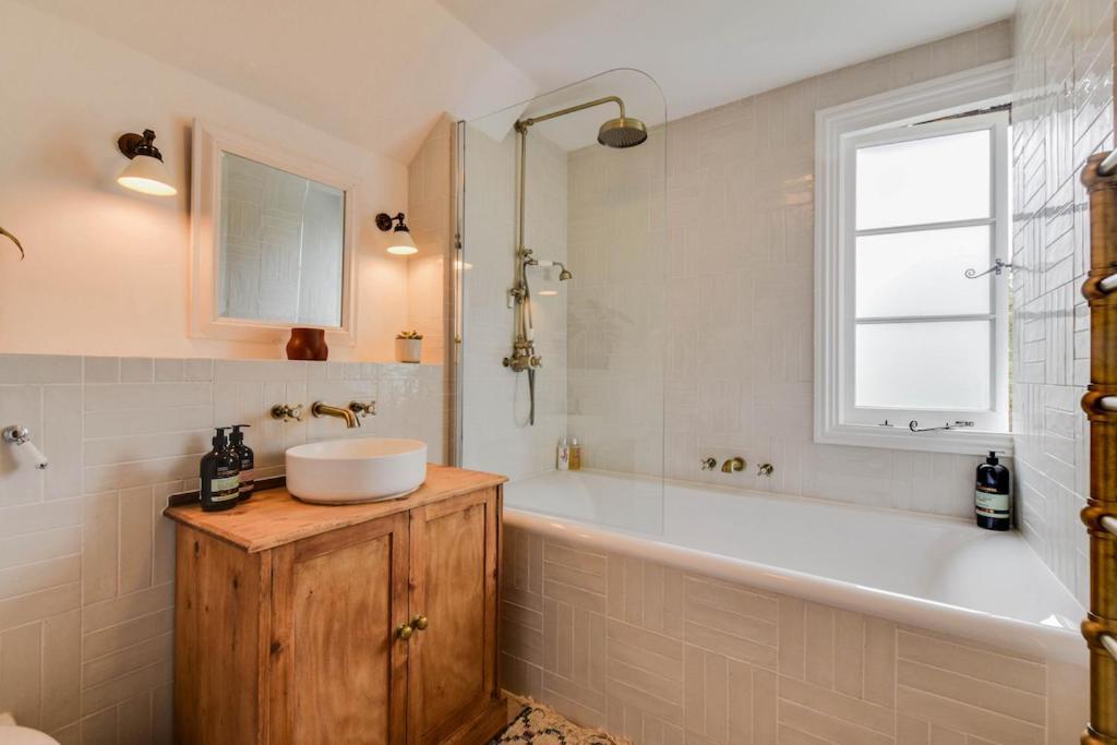 Cheerful 3 Bed Grade II Central Cottage Cirencester Exteriör bild