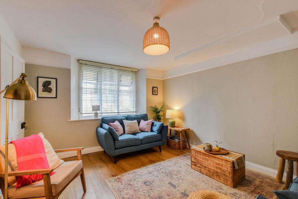 Cheerful 3 Bed Grade II Central Cottage Cirencester Exteriör bild