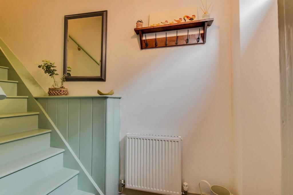 Cheerful 3 Bed Grade II Central Cottage Cirencester Exteriör bild